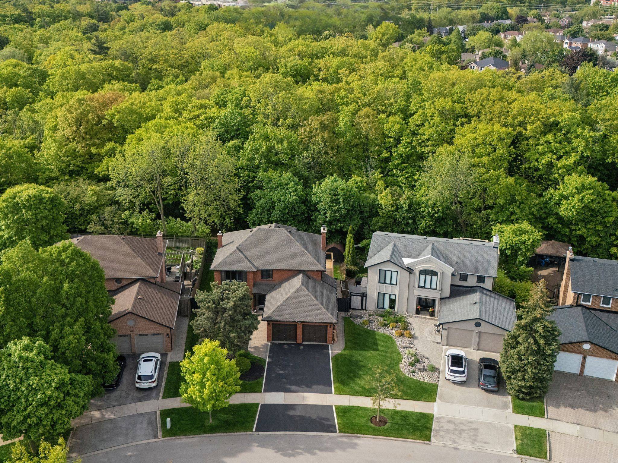 Oakville, ON L6H 3H1,1379 Golden Meadow TRL