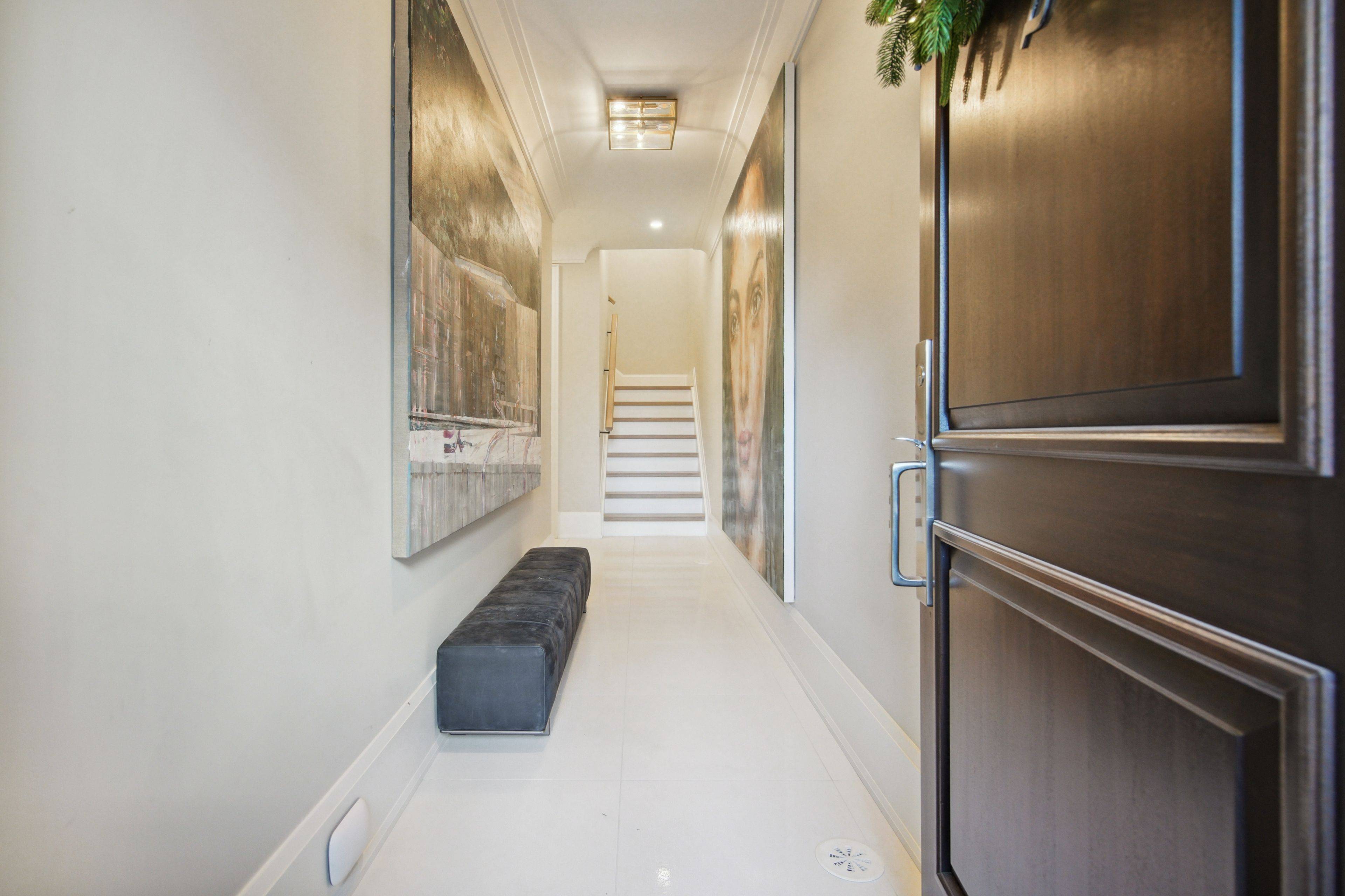Oakville, ON L6J 1G9,336 Robinson ST #2