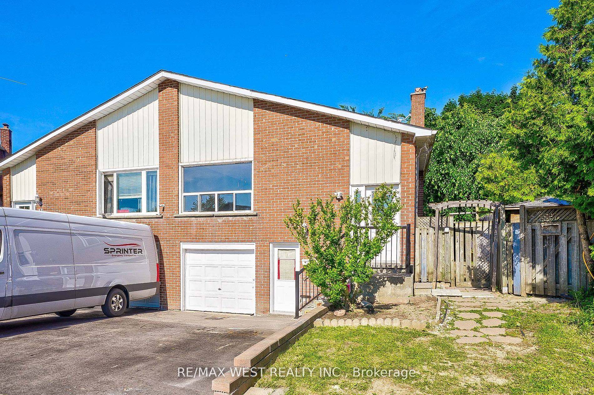 Brampton, ON L6V 2T8,13 Skegby RD N