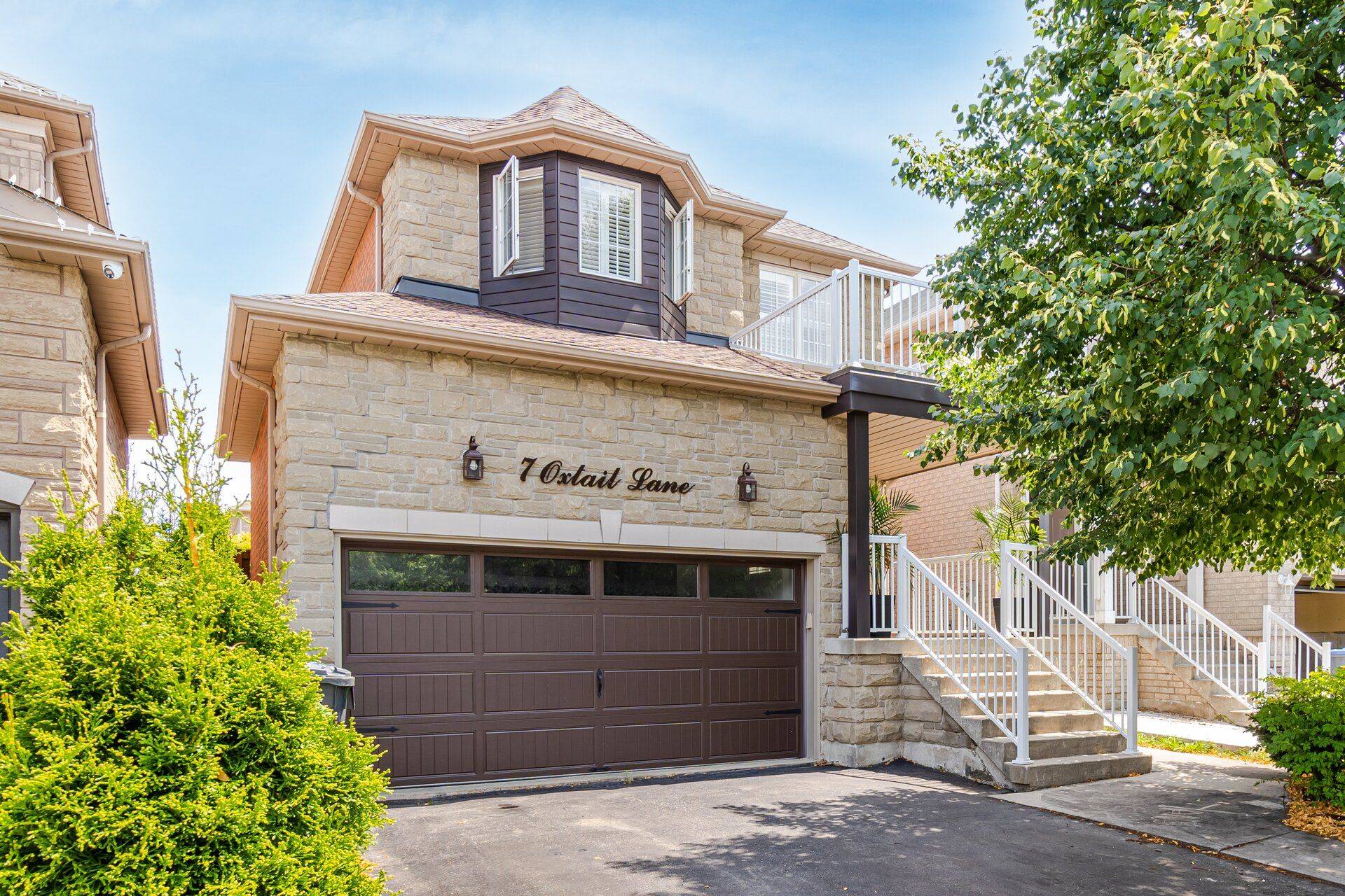 7 Oxtail LN, Brampton, ON L6X 5E2