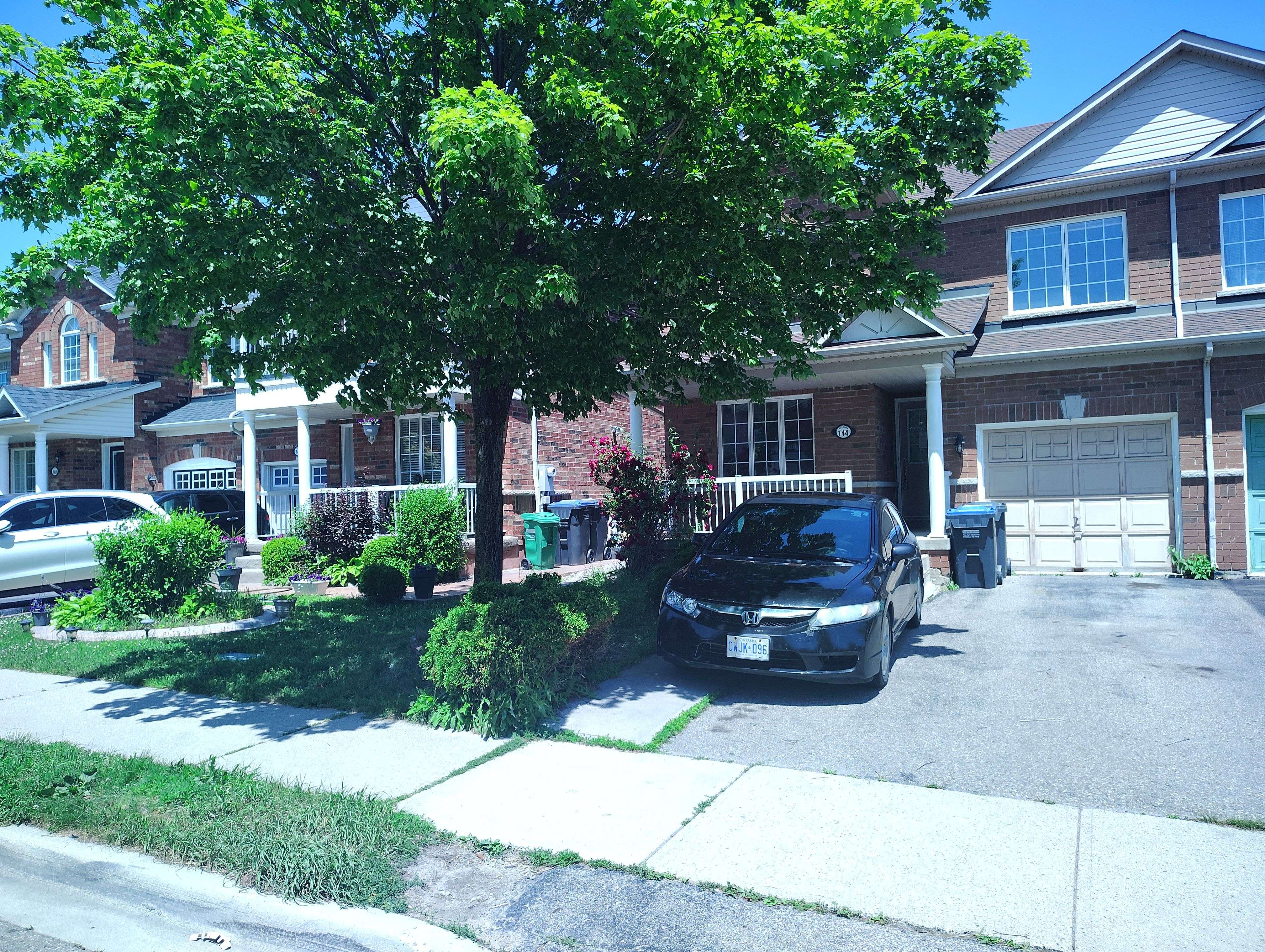 144 Dells CRES, Brampton, ON L7A 2R4