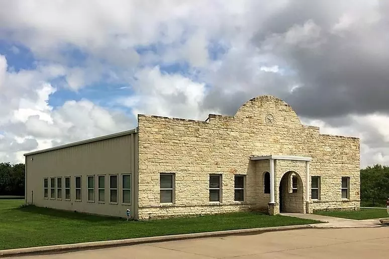 Caddo Mills, TX 75135,4132 Interstate 30 W #1