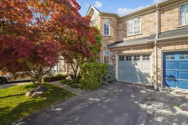 86 Nahanni DR, Richmond Hill, ON L4B 4L4
