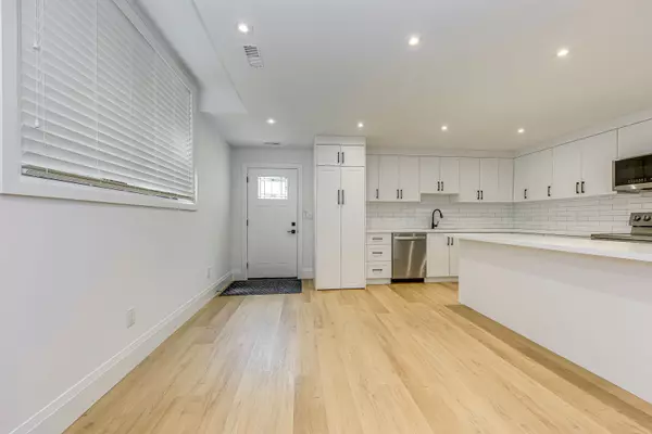 Mississauga, ON L5G 3Y8,1026 Roosevelt RD #Basement