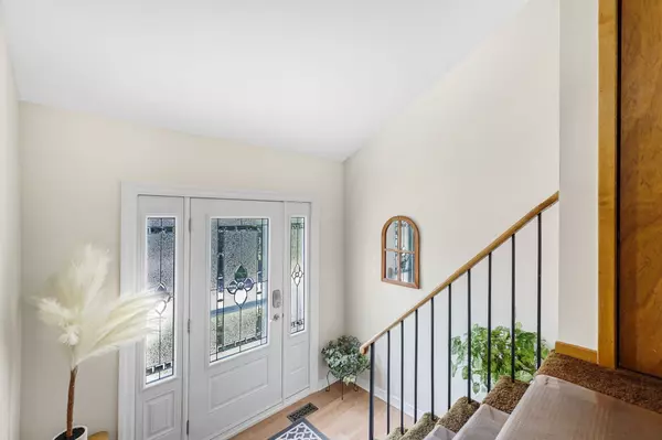 Brampton, ON L6Z 1R2,2 Rushmore CRES