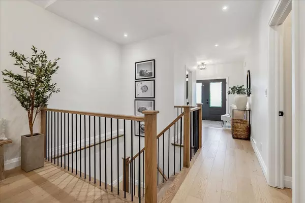 Norfolk, ON N0E 1Y0,9 Hare ST