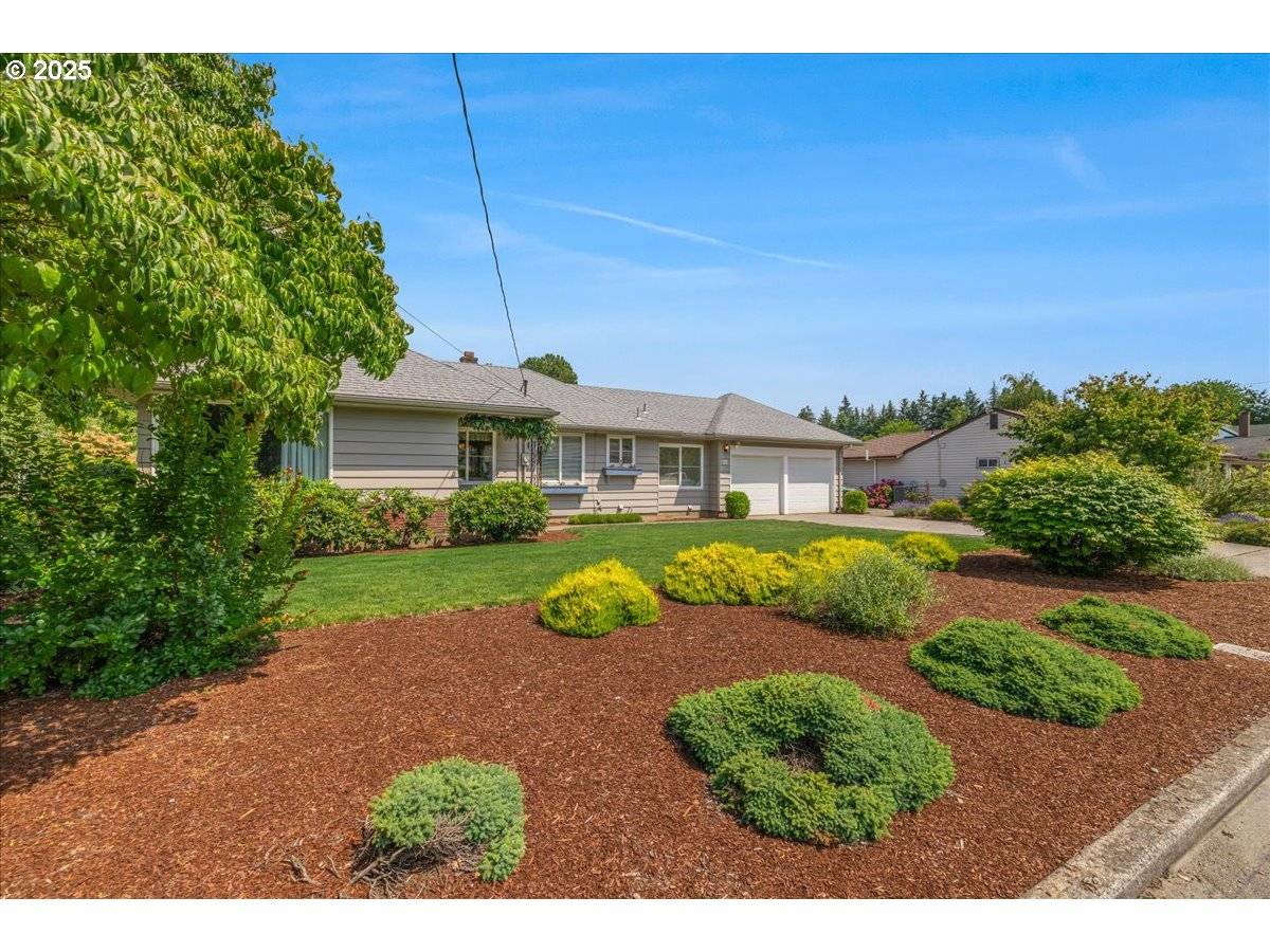 Portland, OR 97220,860 NE 87TH AVE