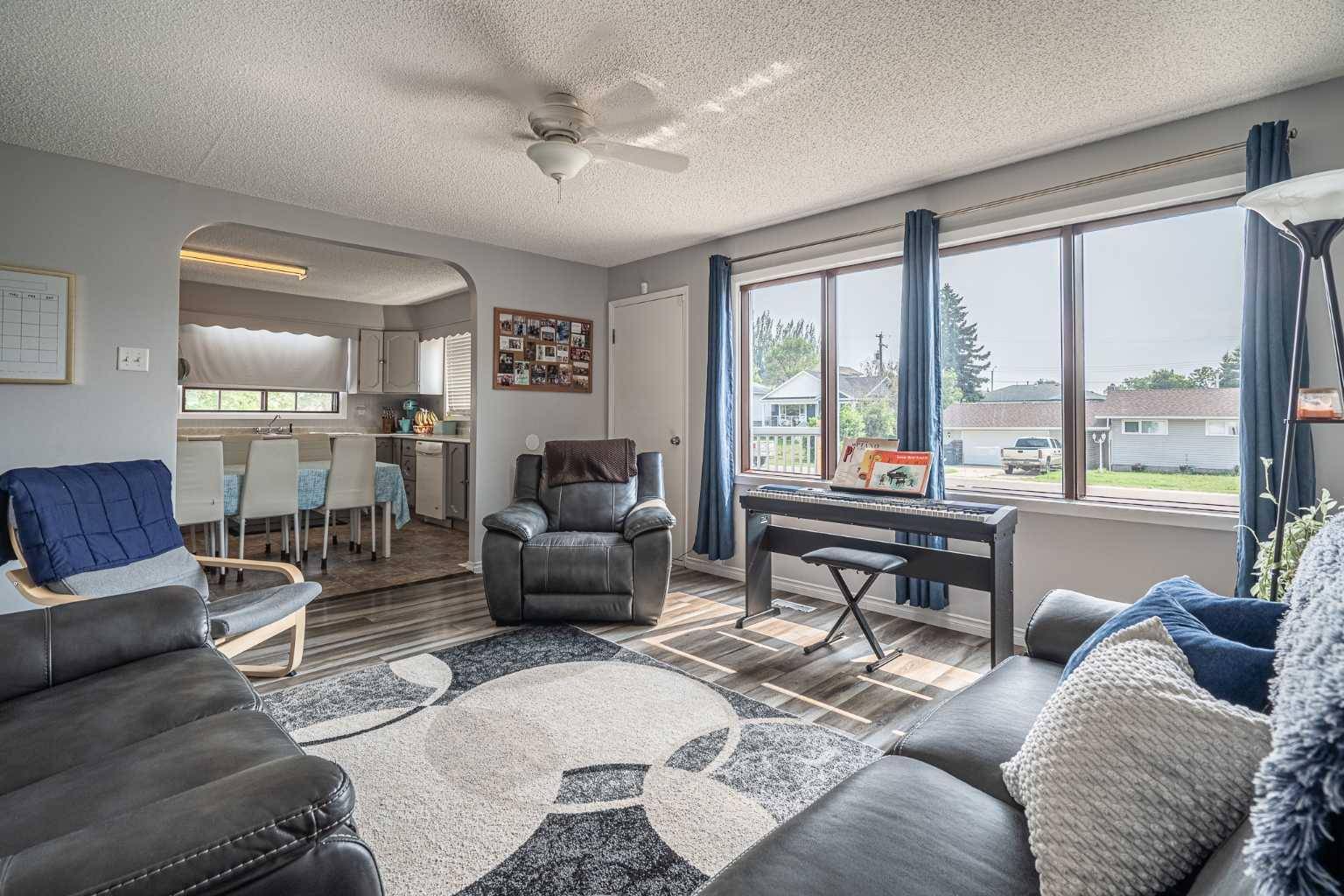 Kitscoty, AB T0B 2P0,4826 51 AVE