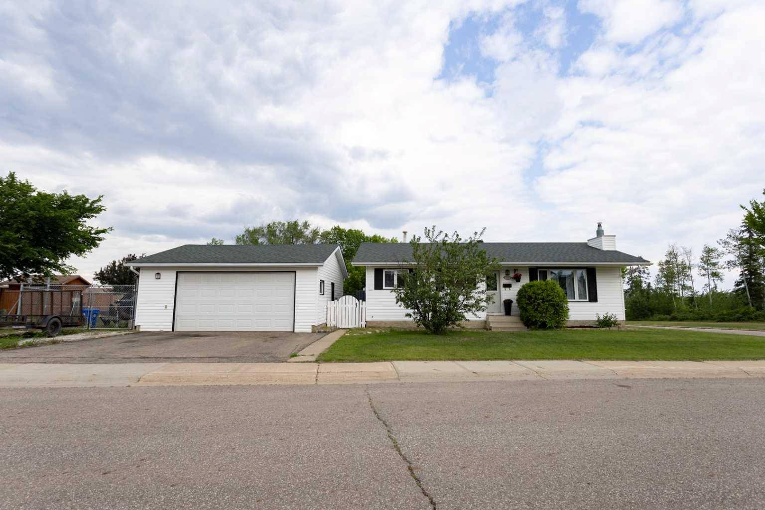Fort Mcmurray, AB T9H 2P8,613 Beacon Hill DR