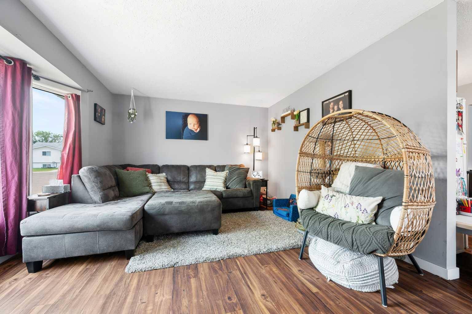 Lloydminster, SK S9V 1T5,3408 45A Avenue Close