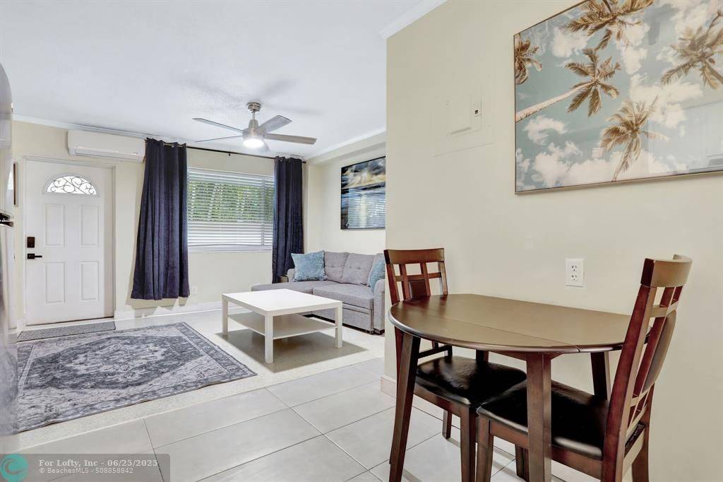 Deerfield Beach, FL 33441,1938 NE 7th St #3