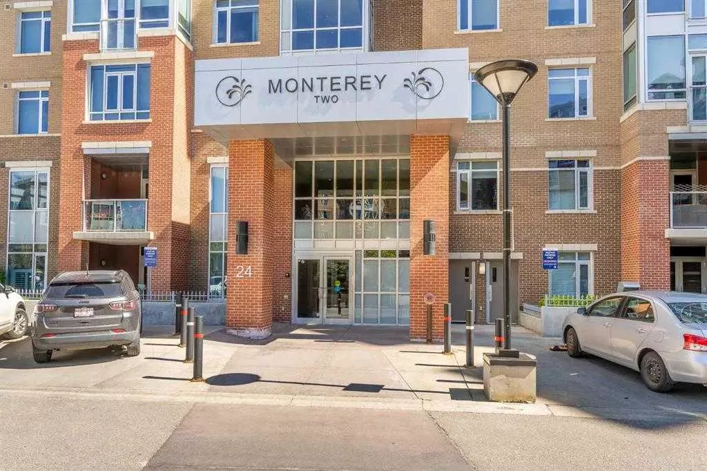 Calgary, AB T3A 2X8,24 Varsity Estates CIR NW #609