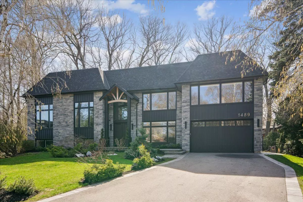 Mississauga, ON L5J 1R7,1489 Rogerswood CT