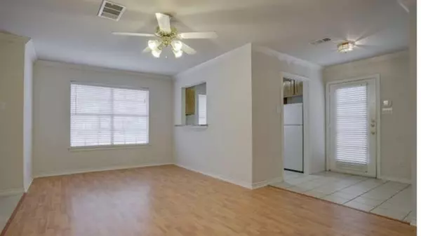 Fort Worth, TX 76109,3229 S University Road