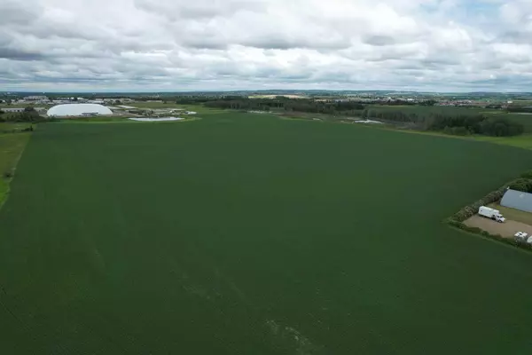 Rural Red Deer County, AB T4E 1P8,On Township Road 374