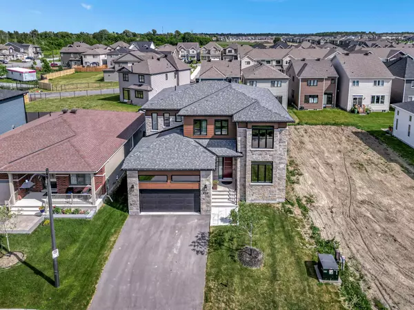 Stittsville - Munster - Richmond, ON K0A 2Z0,621 Noriker CT