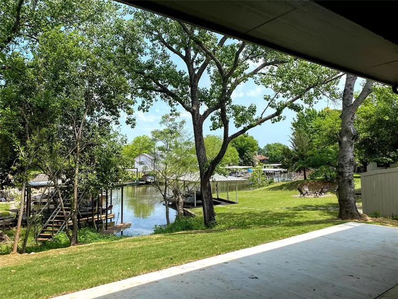 4007 Sioux Court, Granbury, TX 76048