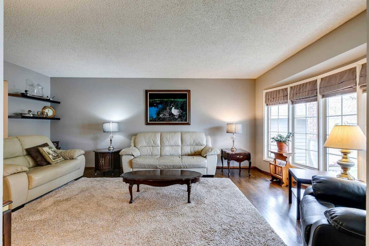 Calgary, AB T2J 5T5,44 Deermont RD SE