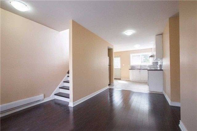 Toronto C01, ON M5T 1A3,43 Wolseley ST