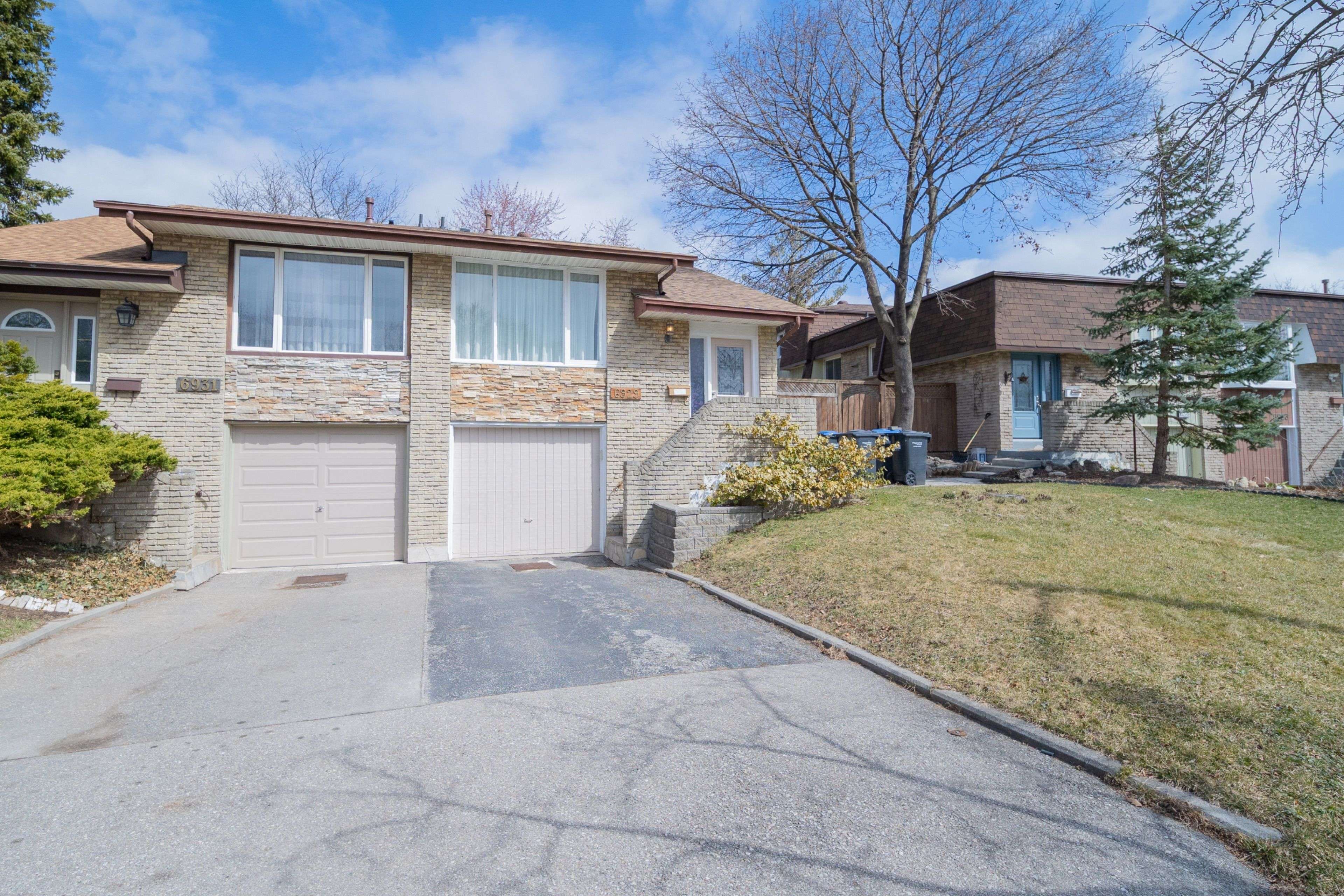 Mississauga, ON L5N 1R2,6929 Bilbao LN