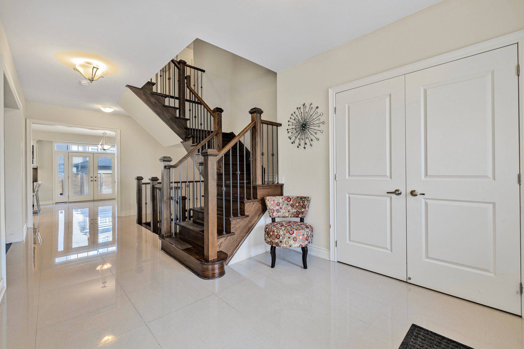 Brampton, ON L6Z 4P3,5 Perth ST