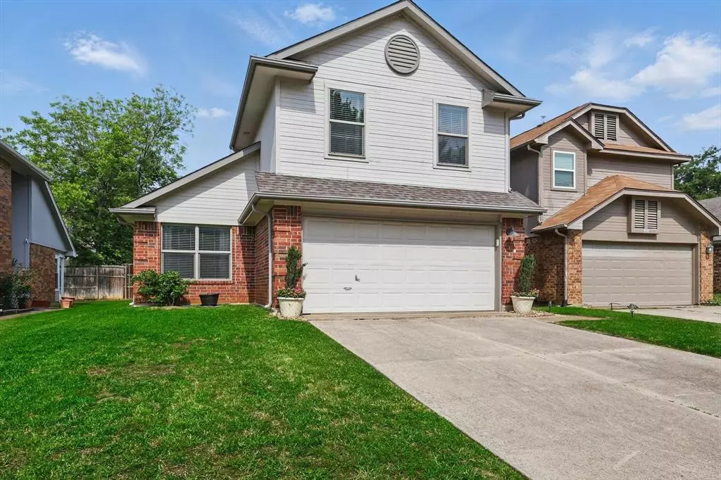 Lewisville, TX 75067,932 Boxwood Drive