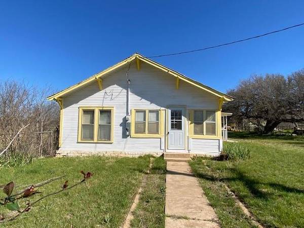 222 Mountain Street, Burkett, TX 76828