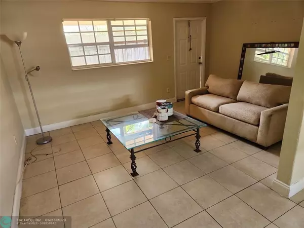 Wilton Manors, FL 33305,1017 NE 23rd Dr