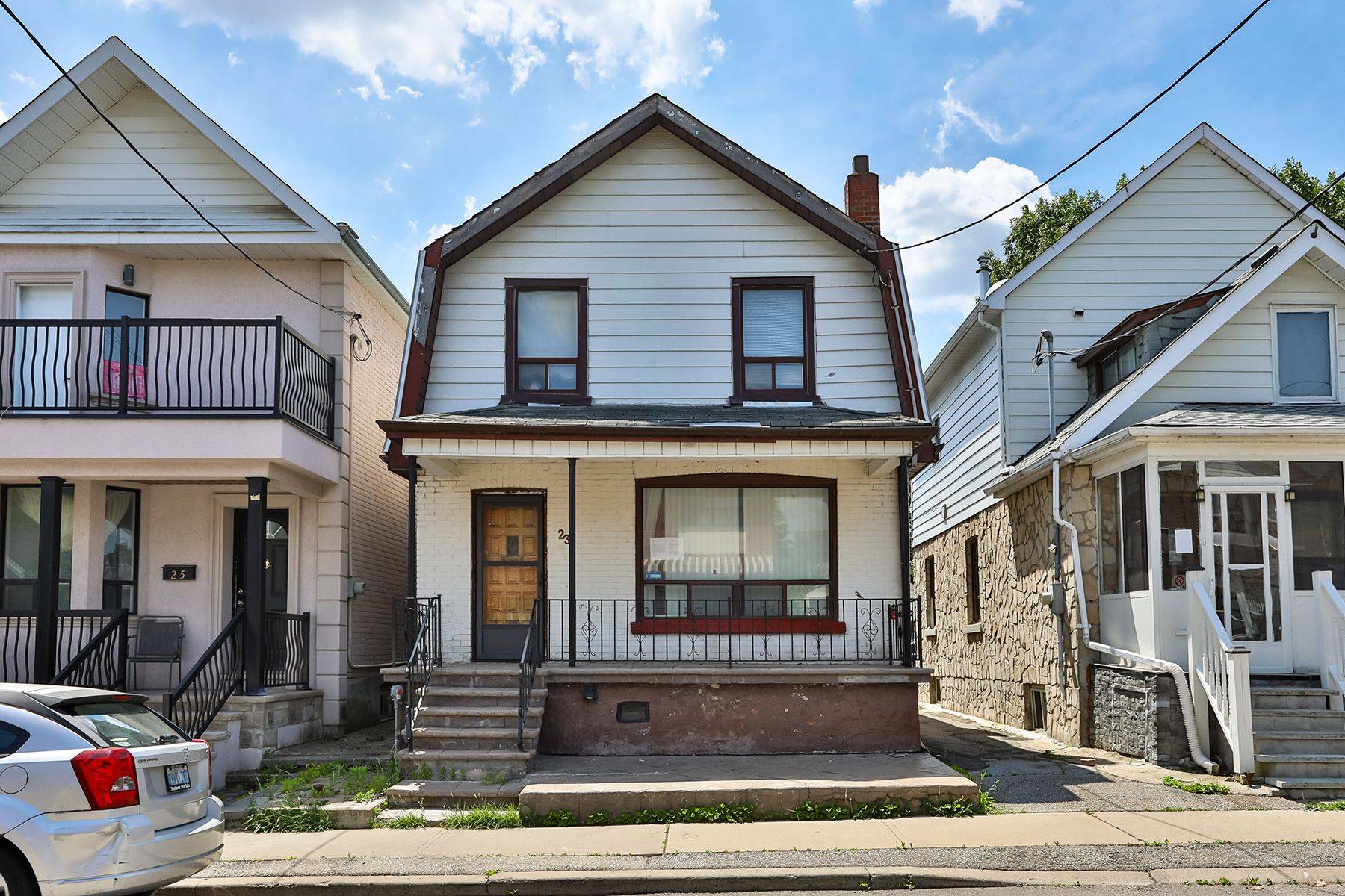 23 Nickle ST, Toronto W04, ON M6M 2H7