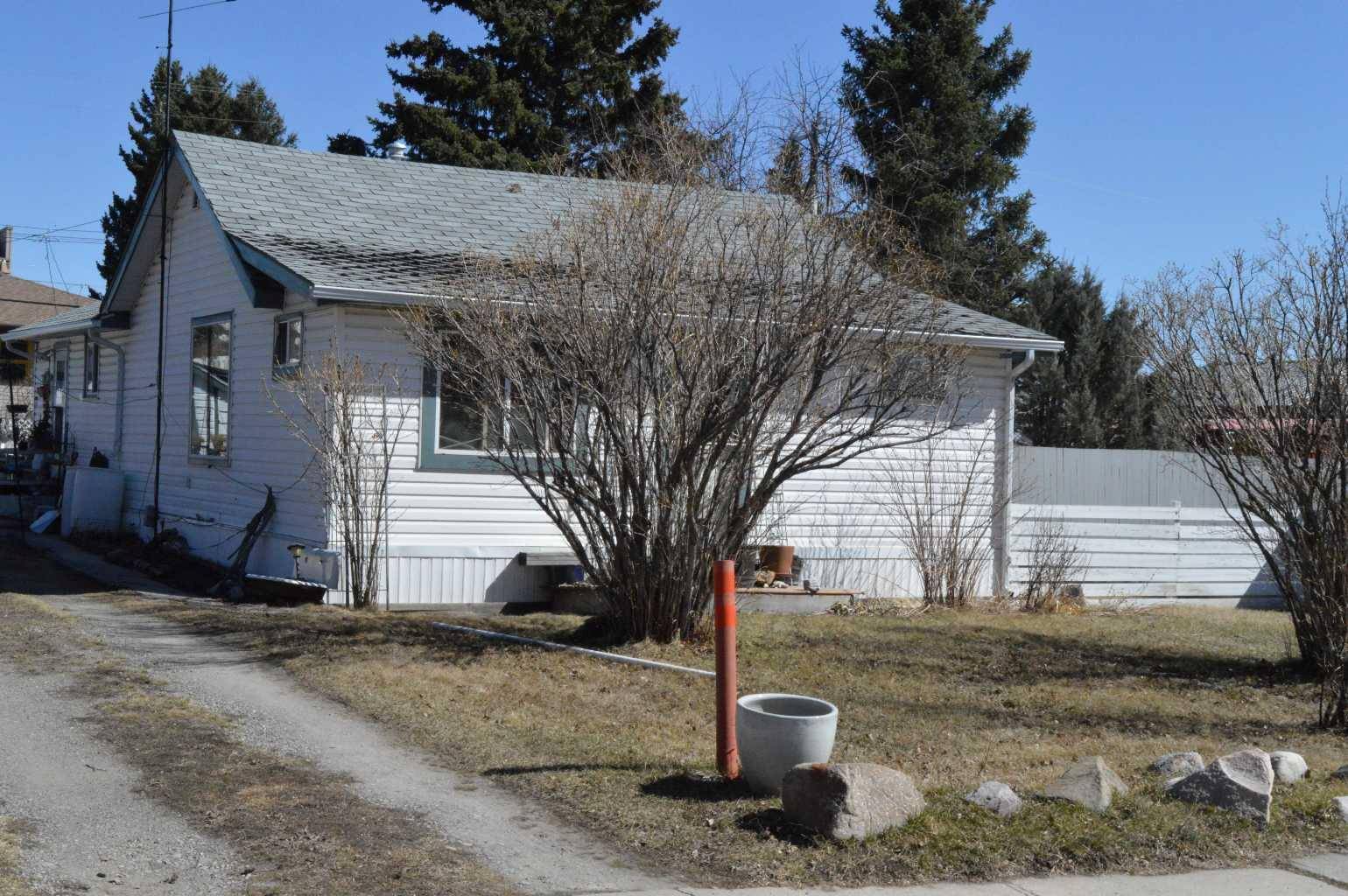 Longview, AB T0L 1H0,313 & 315 Twin Cities DR