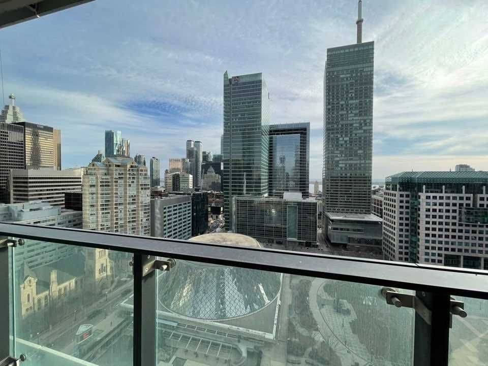 224 King ST W #2005, Toronto C01, ON M5V 1H8
