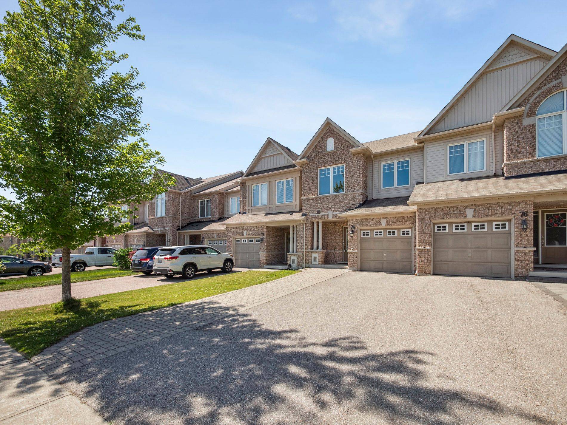 Newmarket, ON L9N 0B3,74 Harvest Hills BLVD