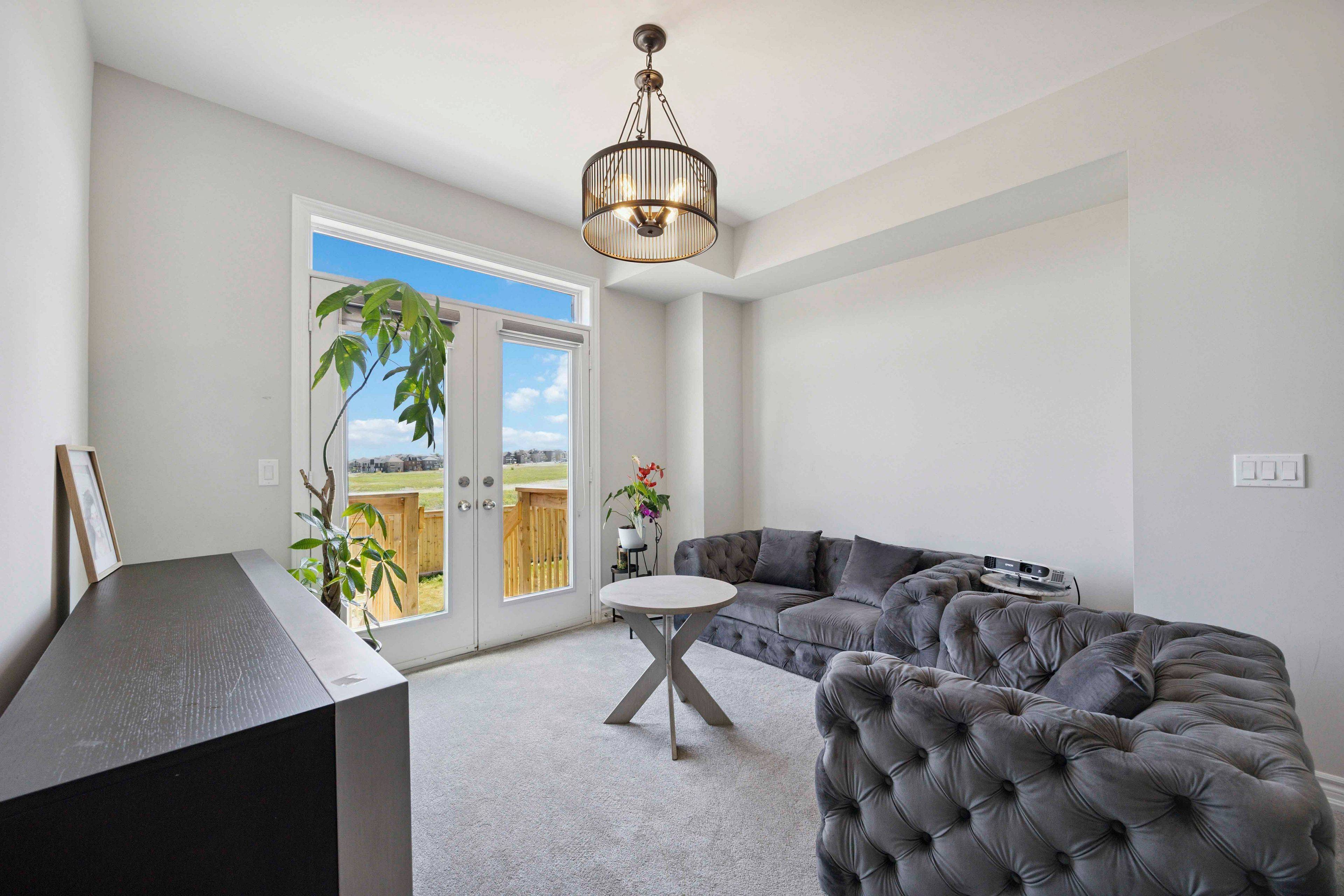 Richmond Hill, ON L4E 1A2,55 Puisaya DR