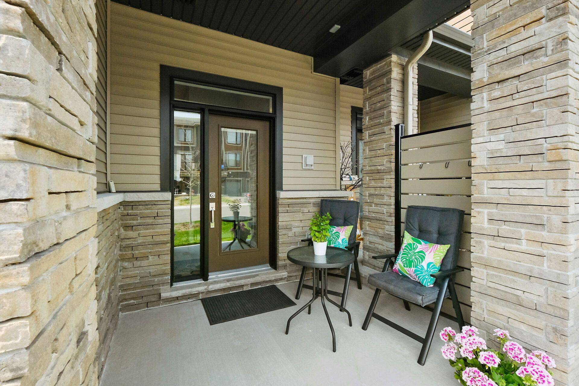 Barrhaven, ON K2J 7B9,703 Doneraile WALK