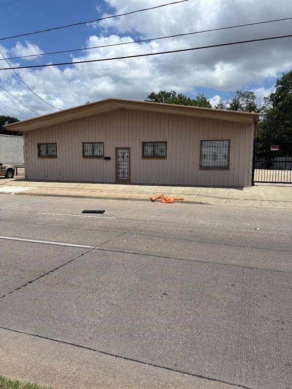 Dallas, TX 75212,3306 Sylvan Avenue