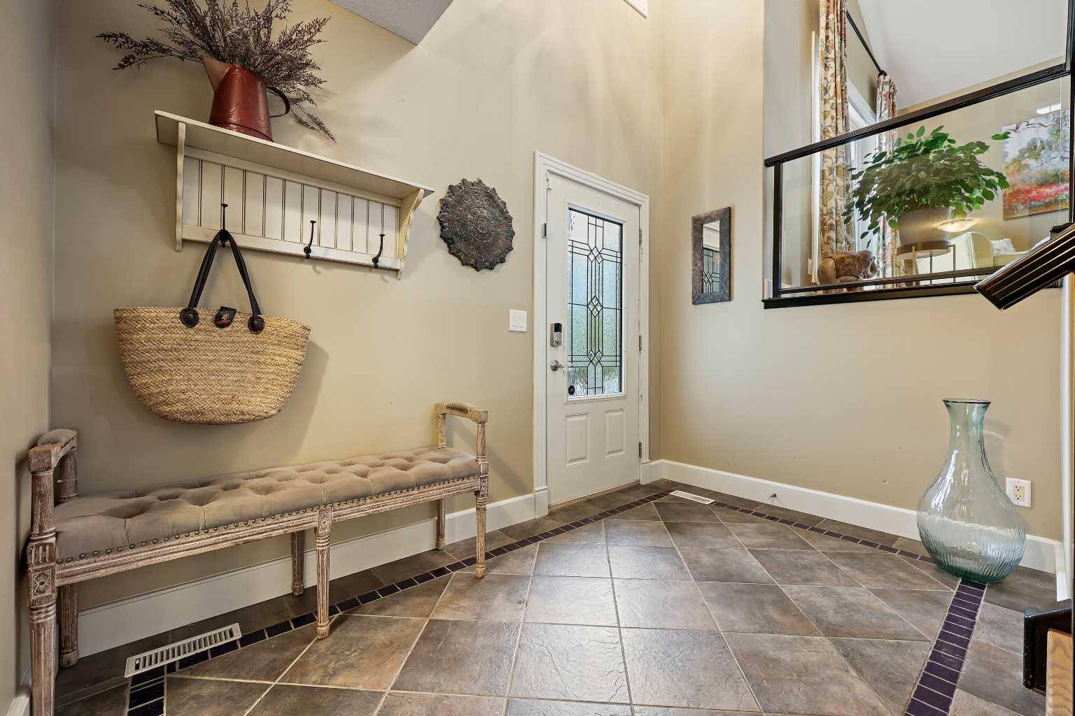 Airdrie, AB T4B 2W9,2361 Fairways CIR NW