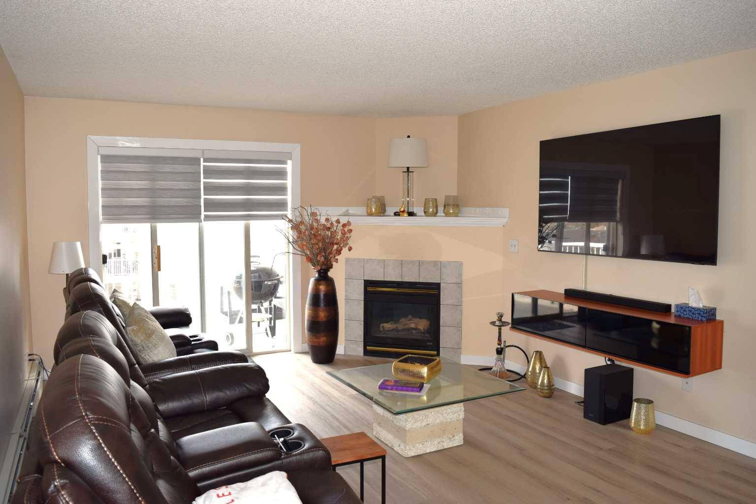 Calgary, AB T2A 7X8,6224 17 AVE Southeast #2402
