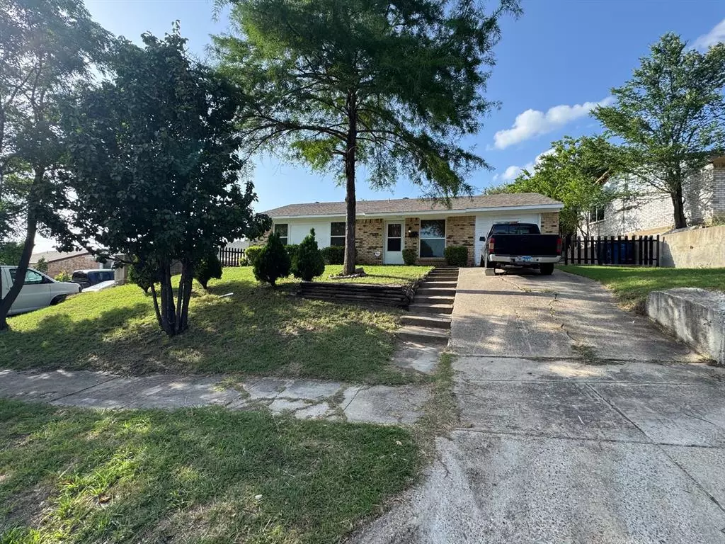 Dallas, TX 75211,755 Botany Bay Drive