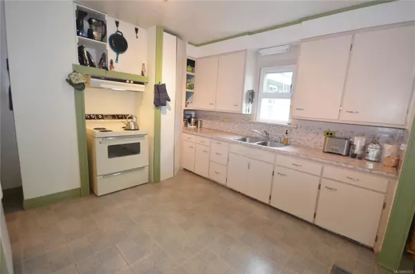 Nanaimo, BC V9R 4S2,190 Strickland St