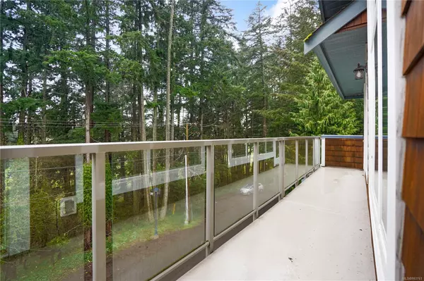 Langford, BC V9B 2R5,608 Fairway Ave #407