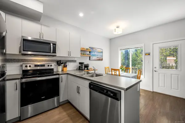 Courtenay, BC V9N 0B1,2109 13th St #19