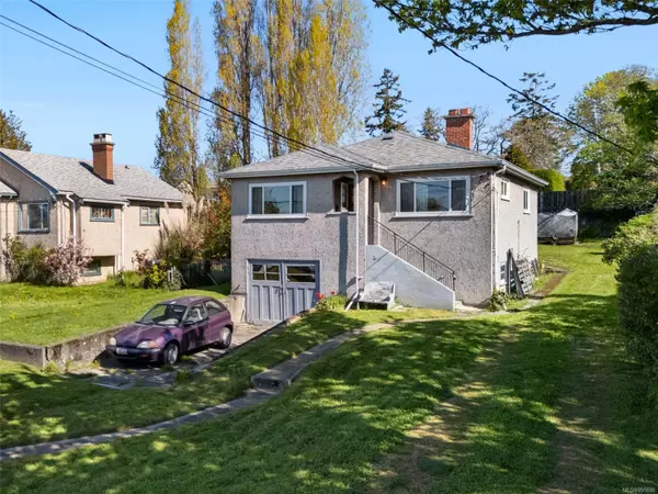Saanich, BC V8Z 1S5,74 Crease Ave