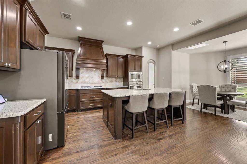 Roanoke, TX 76262,1009 Holston Hills Trail