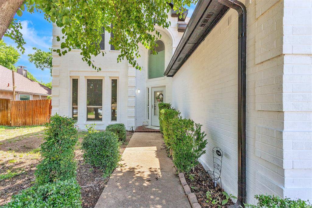Corinth, TX 76208,2806 Wandering Oak Drive