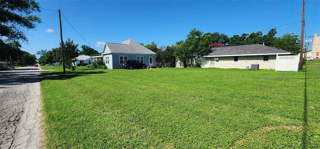 Mexia, TX 76667,108 S Bonham Street