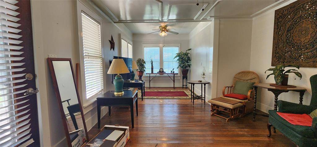 Mexia, TX 76667,108 S Bonham Street