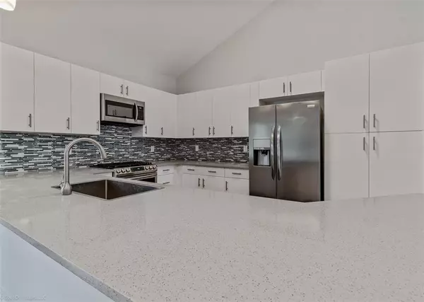 Dallas, TX 75228,8216 Coolgreene Drive