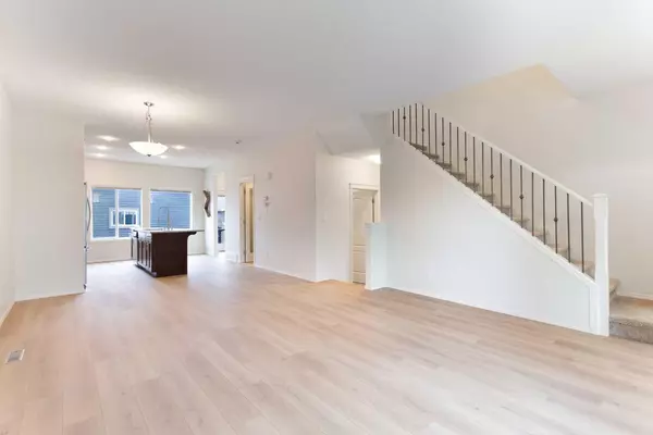 Calgary, AB T3R 0M4,22 Nolanfield TER NW