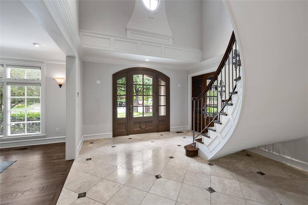 Dallas, TX 75243,8722 Arbor Park Court
