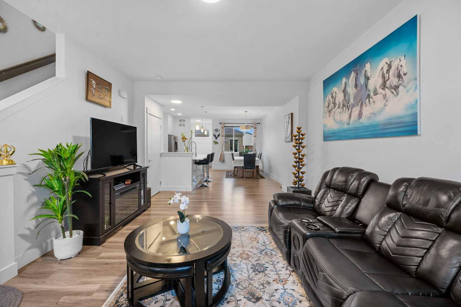 Calgary, AB T3P 1B2,141 Carrington BLVD Northwest